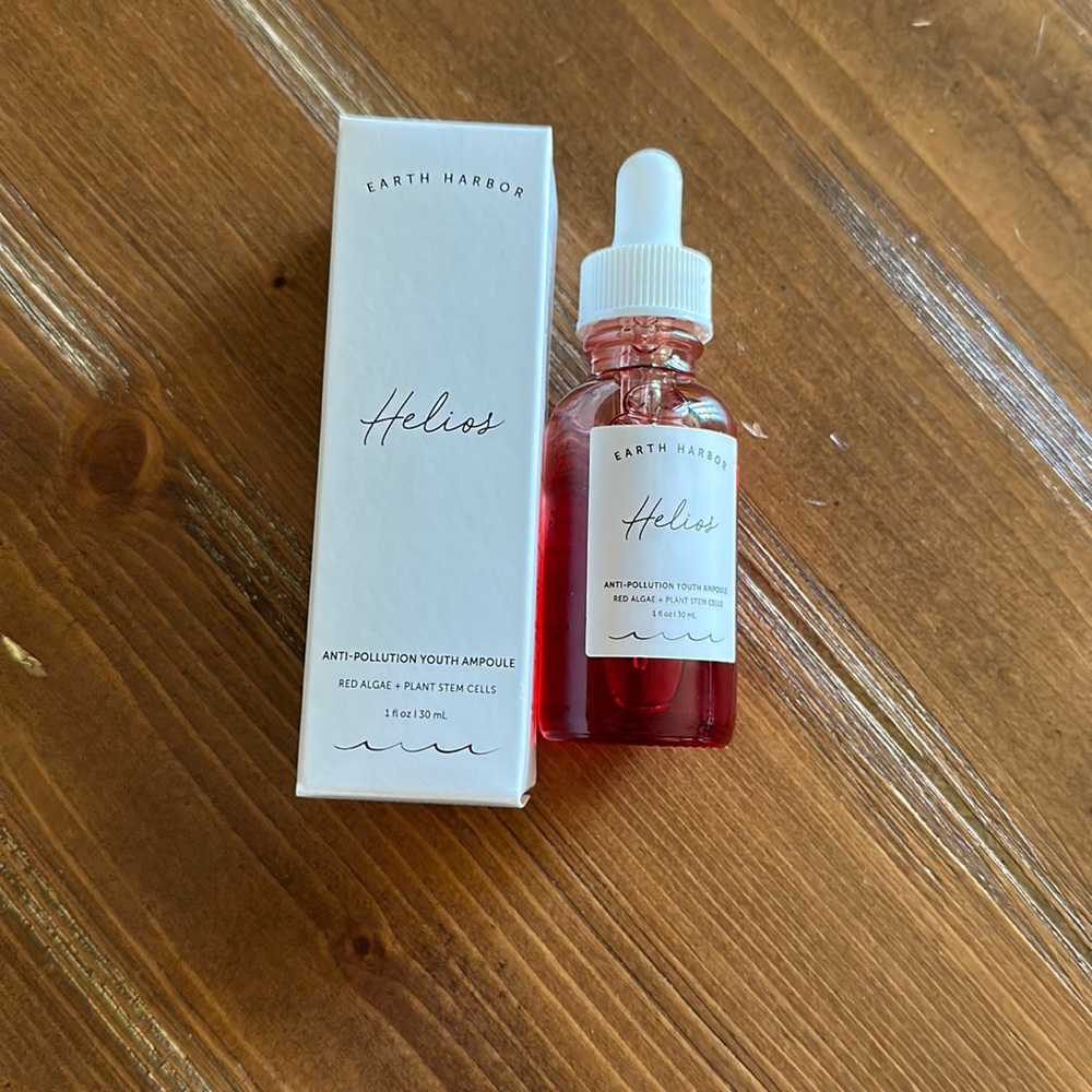 Earth Harbor Helios Anti-pollution youth ampoule red algae and plant stem cells